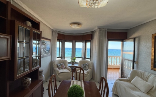 Apartment in Torrevieja – EE11804