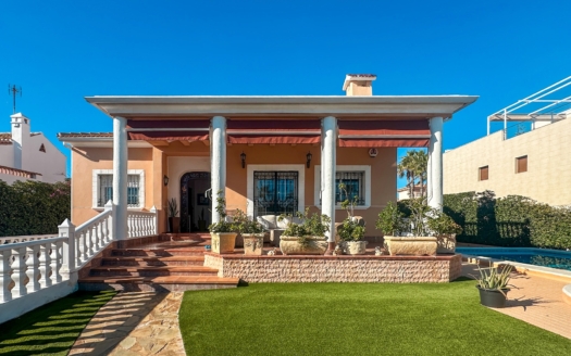 Villa i La Mata – EE11816