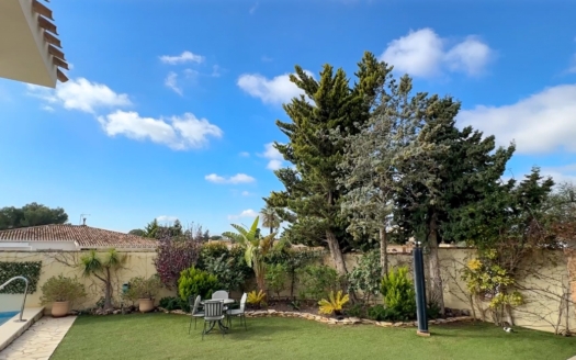 Villa in Dehesa de Campoamor – EE11800