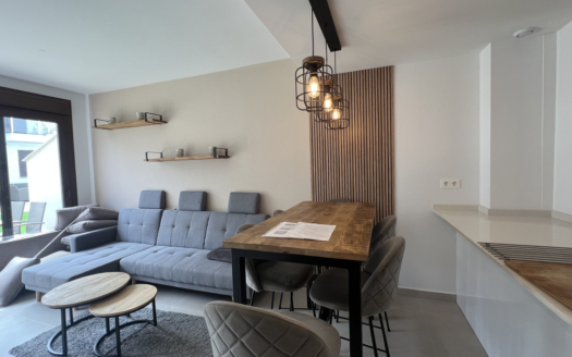 Mieszkanie w San Pedro del Pinatar – EE11935