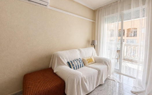 Apartment in Torrevieja – EE12031