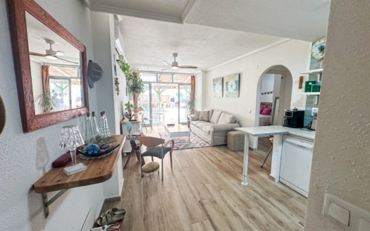 Apartment in Torrevieja – EE11798