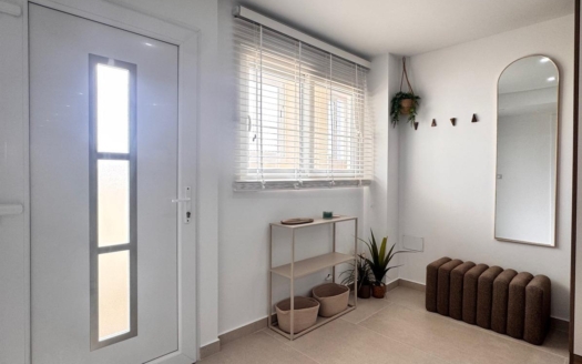 Appartement à Torrevieja – EE11894