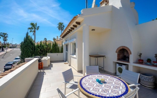 Villa i Orihuela Costa – EE11425