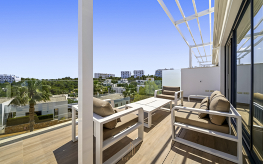 Duplex-penthouse in Las Colinas Golf – EE12424