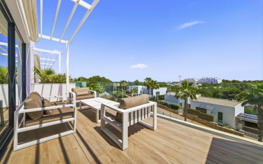 Duplex-penthouse in Las Colinas Golf – EE12424