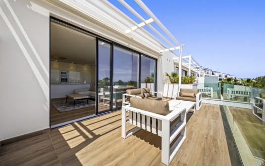 Duplex-penthouse in Las Colinas Golf – EE12424