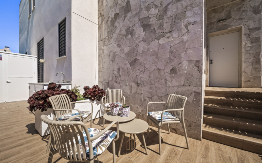 Corner semi-detached villa in Aguas Nuevas – EE12442