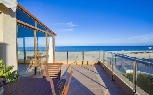 Villa in La Manga del Mar Menor – EE12303