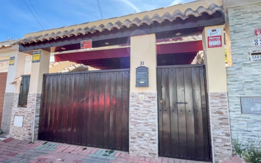 Dom w Torrevieja – EE12457