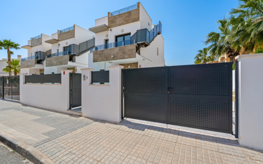 Villa in Torrevieja – EE12057