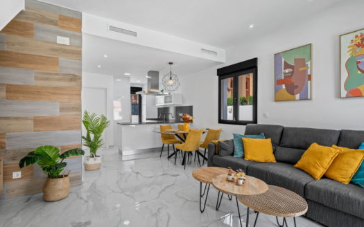 Villa in Torrevieja – EE12057