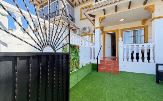 Dom w Orihuela Costa – EE12470