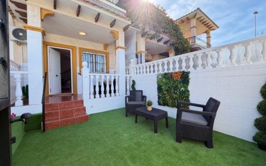 Dom w Orihuela Costa – EE12470