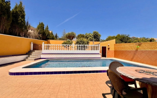 Villa in Torrevieja – EE12423