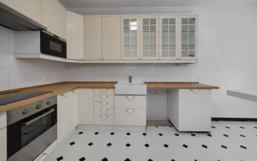 Villa à Torrevieja – EE11237