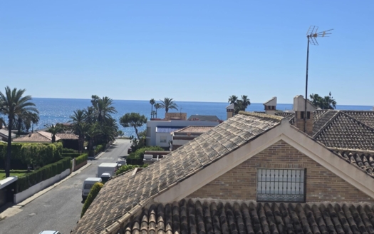 Penthouse in Torrevieja – EE12487