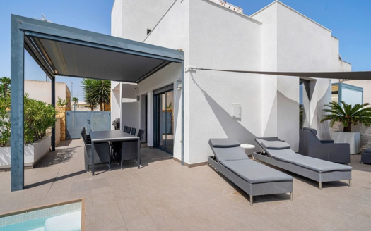 Villa in Ciudad Quesada – EE12360