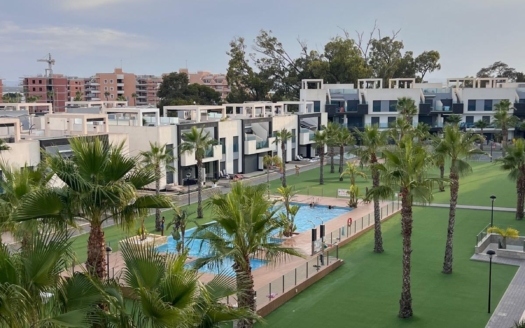 Penthouse w Guardamar del Segura – EE12045