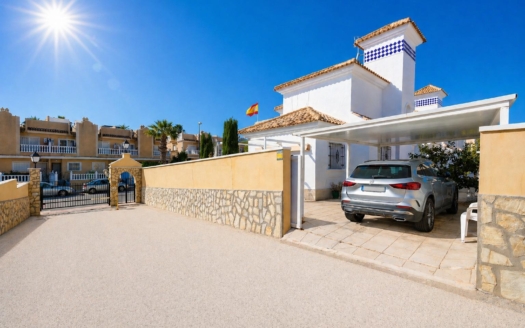 Town House in Orihuela Costa – EE12060
