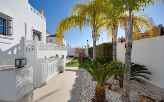 Town House in Orihuela Costa – EE12060