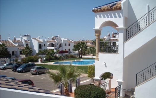 Town House in Orihuela Costa – EE12281