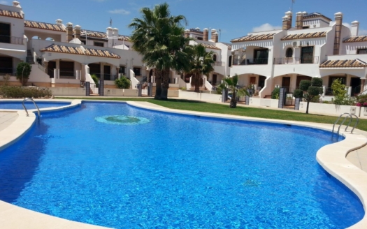 Town House in Orihuela Costa – EE12281