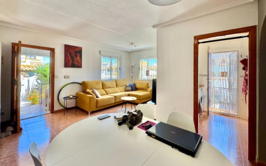 Dom w Orihuela Costa – EE12459