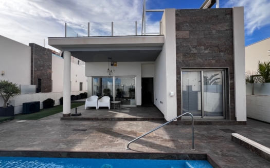 Villa en Orihuela Costa – EE12433