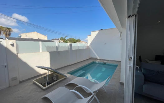 Bungalow w La Regia, Orihuela Costa – EE10781