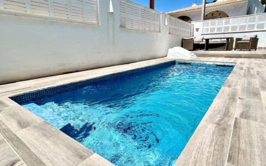 Villa en Villamartín – EE12432