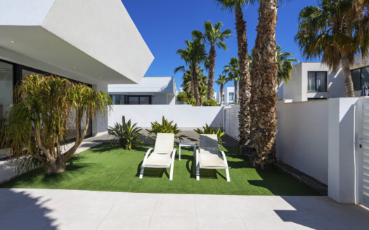Villa in Ciudad Quesada – EE12338