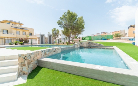 Bungalow in Torrevieja – EE5472