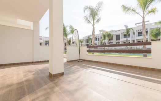 Bungalow en Torrevieja – EE5140