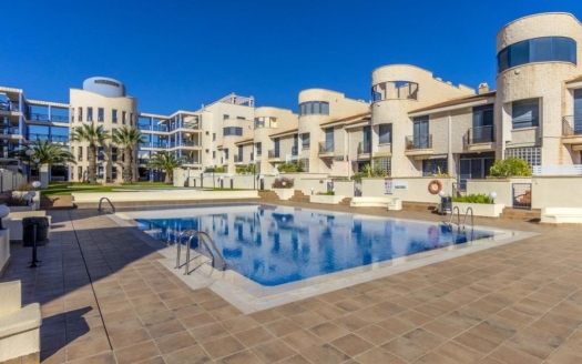 Maison mitoyenne à Cabo Roig – EE12333