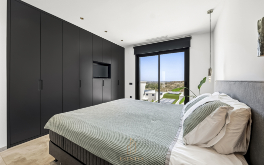 Panoramic views villa in Ciudad Quesada – EE12938
