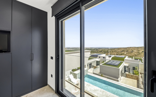 Panoramic views villa in Ciudad Quesada – EE12938