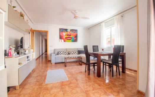 Appartement à Torrevieja – EE12605