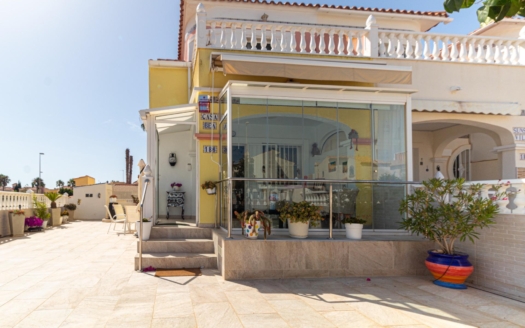 Terraced house in Orihuela Costa – EE13003