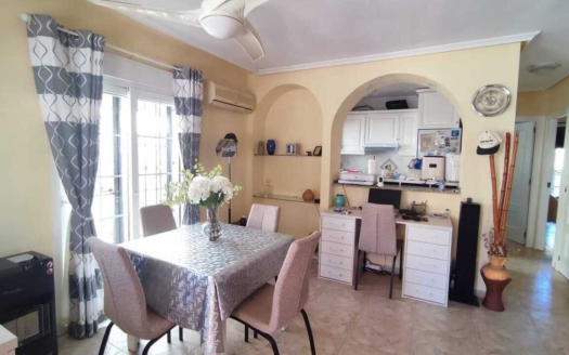 Town House in Playa Flamenca – EE12997