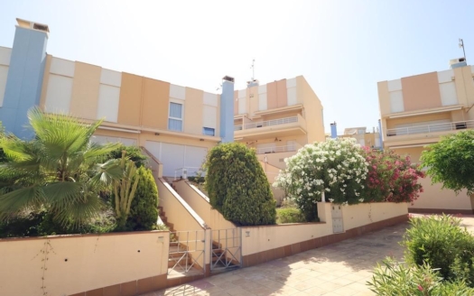 Town House in Orihuela Costa – EE12970