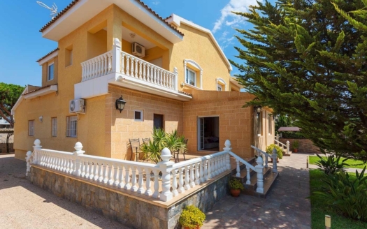 Villa in Orihuela Costa – EE12603