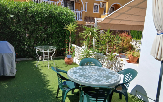 Town House in Orihuela Costa – EE12945