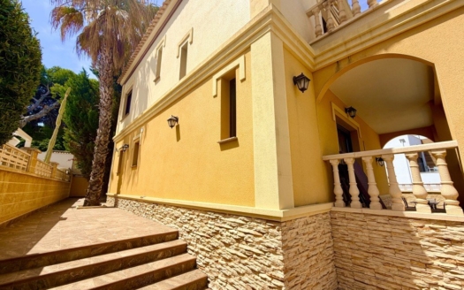 Villa in Orihuela Costa – EE13000