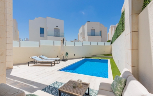 Villa in Orihuela Costa – EE12914