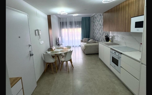 Lägenhet i Torrevieja – EE12567