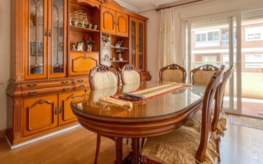 Apartment in Torrevieja – EE12990
