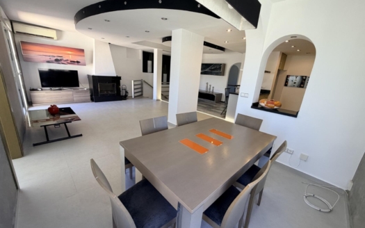 Villa in Torrevieja – EE12496