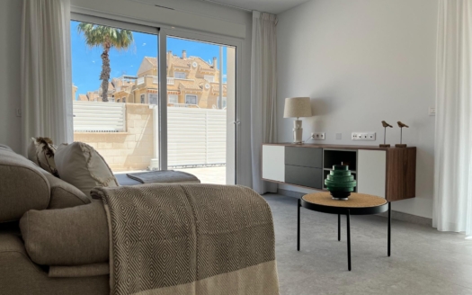 Apartment in Torrevieja – EE8308