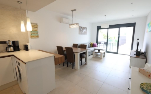 Bungalow w Guardamar del Segura – EE12551